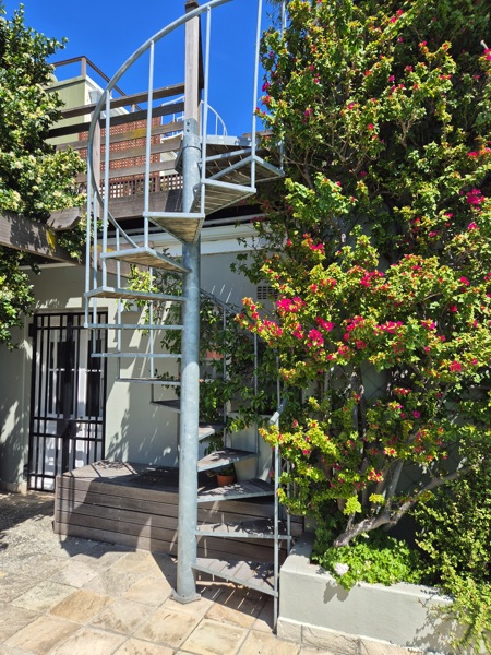 40 Napier Street - spiral steps to roofdeck