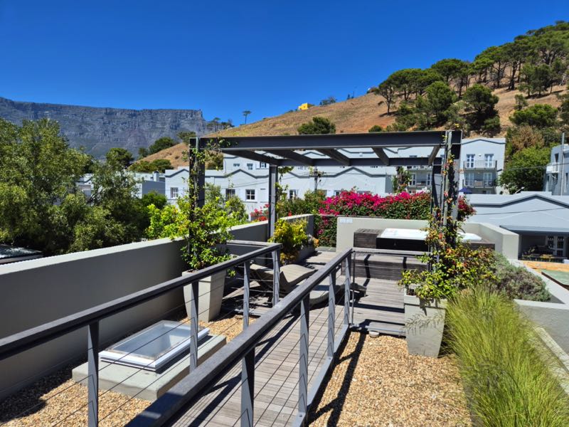 2 Bayview Terrace - hot tub roof deck