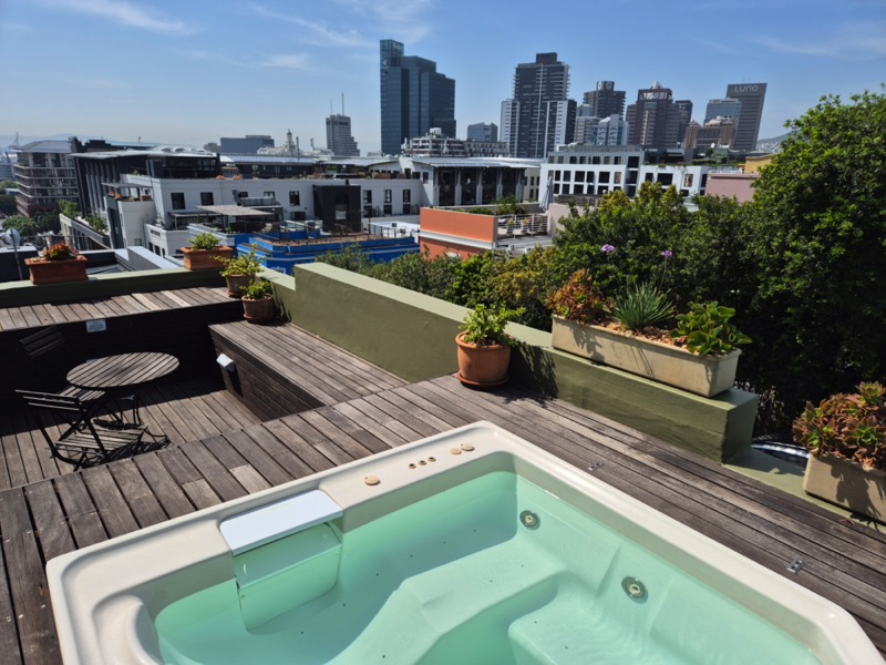 42 Napier Street - hot tub & view