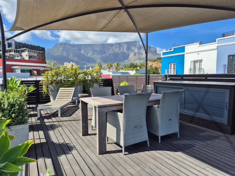 10 Loader Street - roof deck