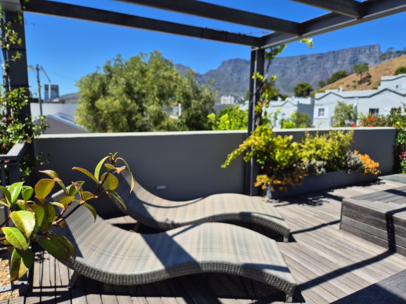 2 Bayview Terrace - hot tub roof deck sun loungers