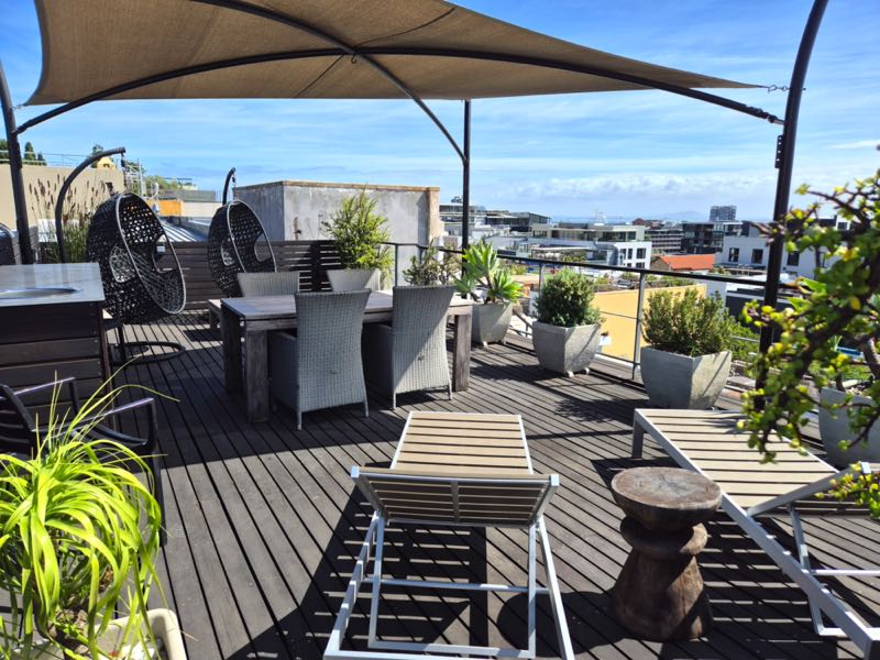 10 Loader Street - roof deck