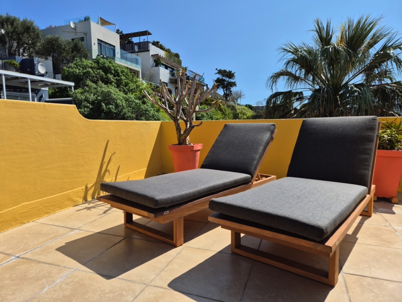 110 Waterkant Street - roof terrace sun loungers