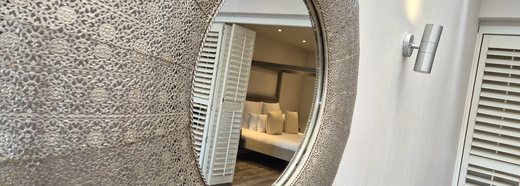 139 Waterkant Street - first floor lounge mirror